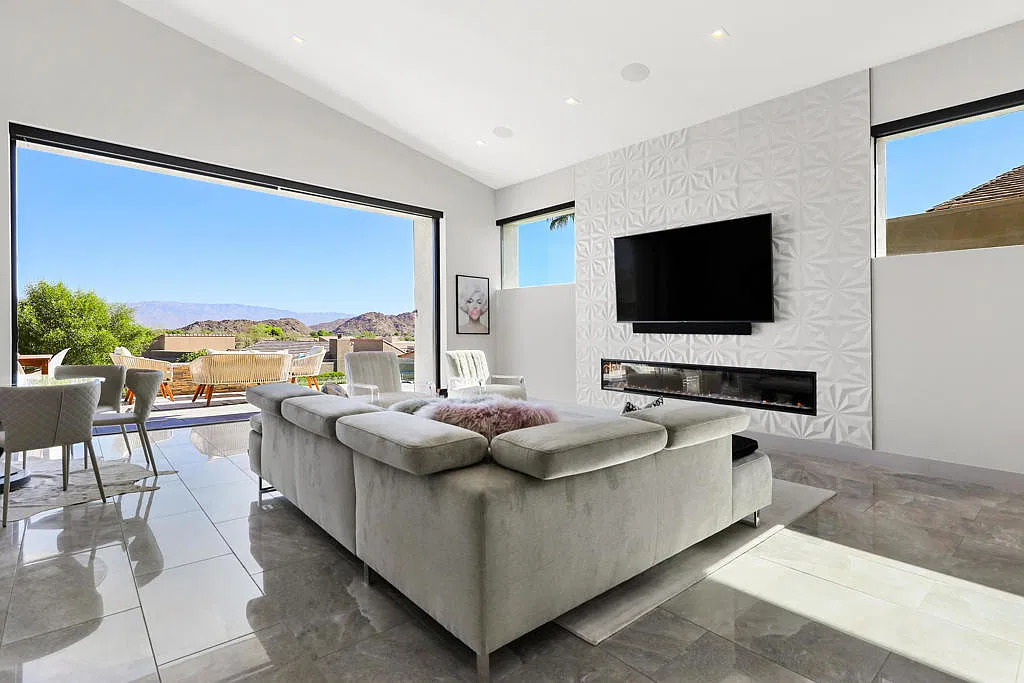 48832 Cassia Pl